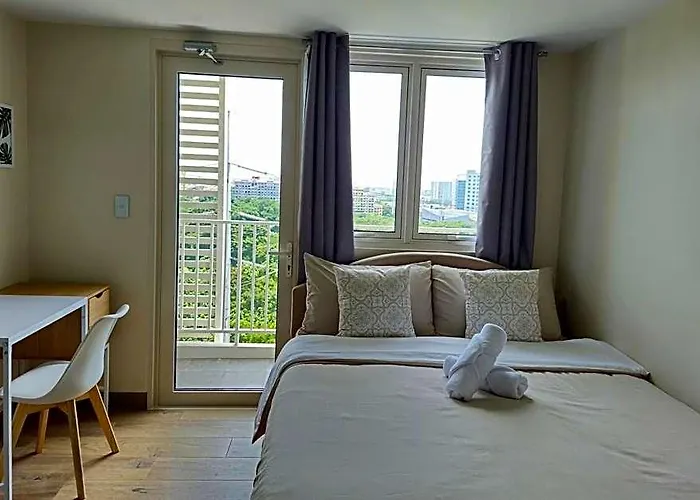 Modern, Work Desk, Internet, Balcony-park Mckinley 4*