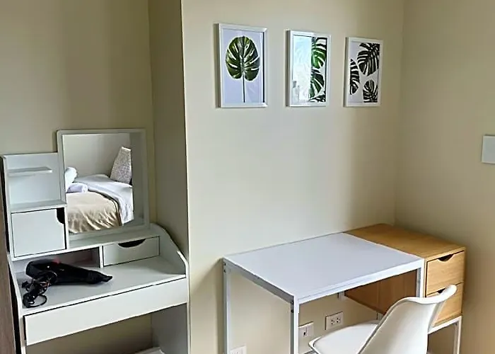 호텔 Modern, Work Desk, Internet, Balcony-park Mckinley 마닐라