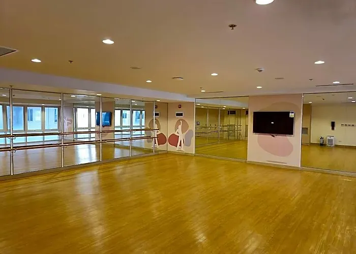 Modern, Work Desk, Internet, Balcony-park Mckinley 호텔 마닐라