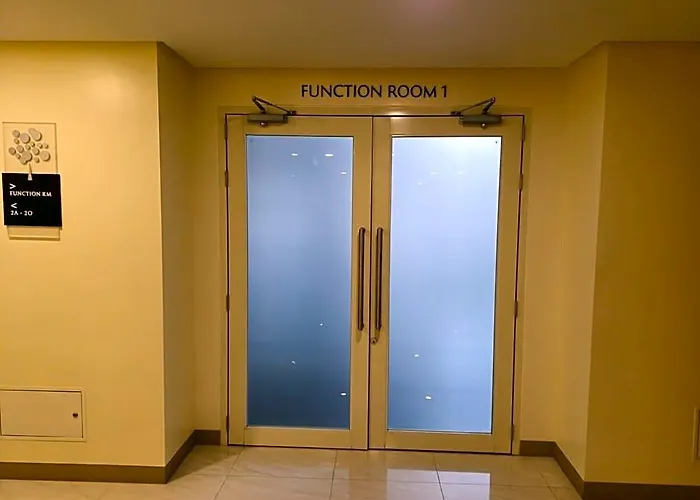 Modern, Work Desk, Internet, Balcony-park Mckinley