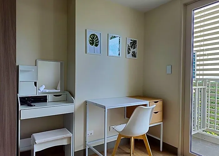 Modern, Work Desk, Internet, Balcony-park Mckinley